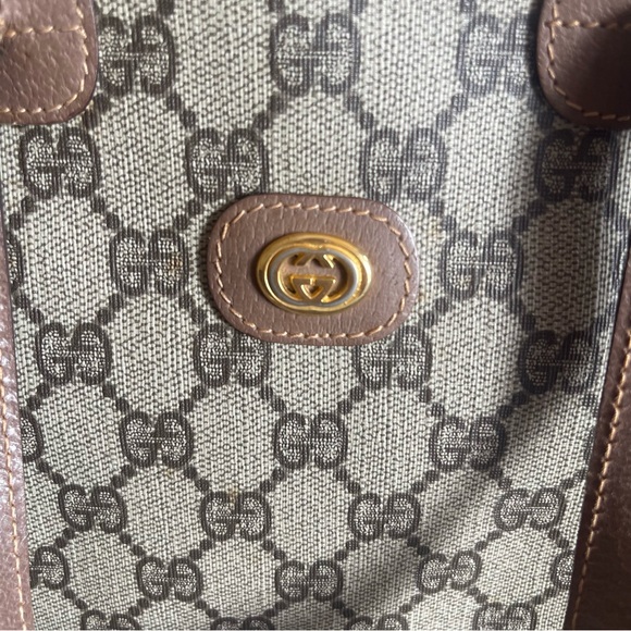 Gucci Supreme GG Handbag - Picture 10 of 17